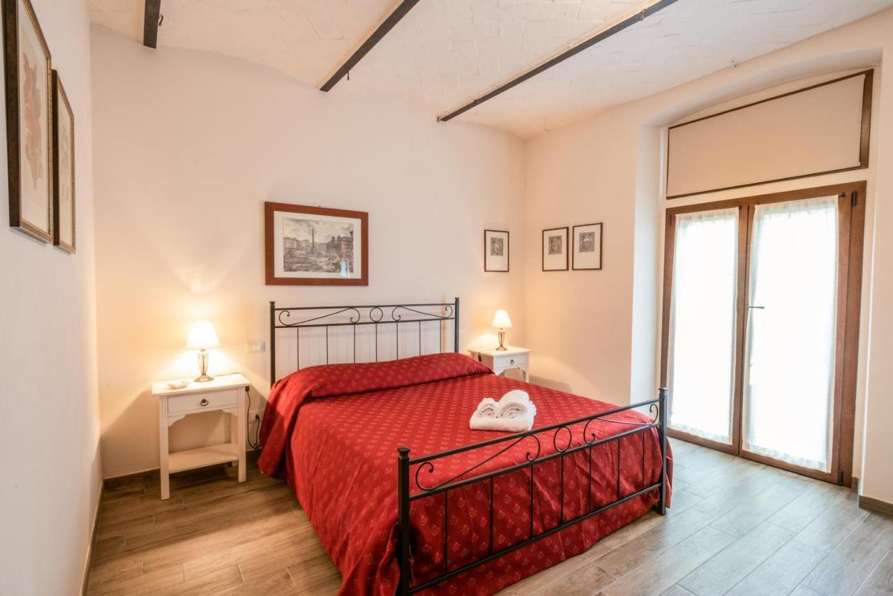 Casa Vacanze Villa Maria Анґ'ярі Екстер'єр фото